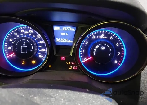 2016 Hyundai Genesis 3.8 Ultimate из США, поврежденный, VIN KMHHU6KJ5GU136722